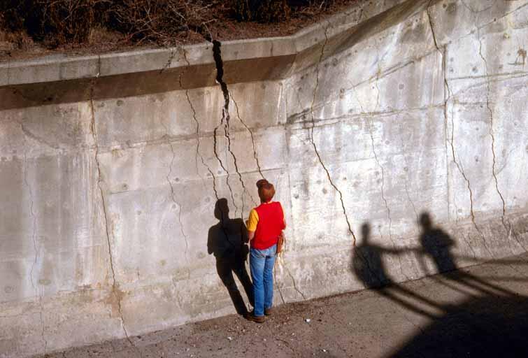 Image: Extensional Cracks in Spillway