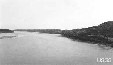 Image: Missouri River near Elbowoods