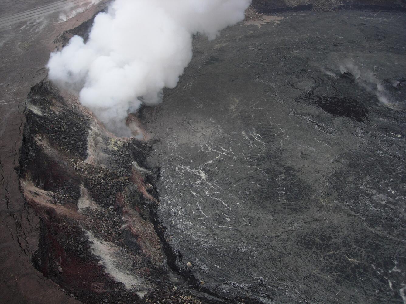 Image: Halema'uma'u Crater, Kilauea Volcano Summit Eruption 2008