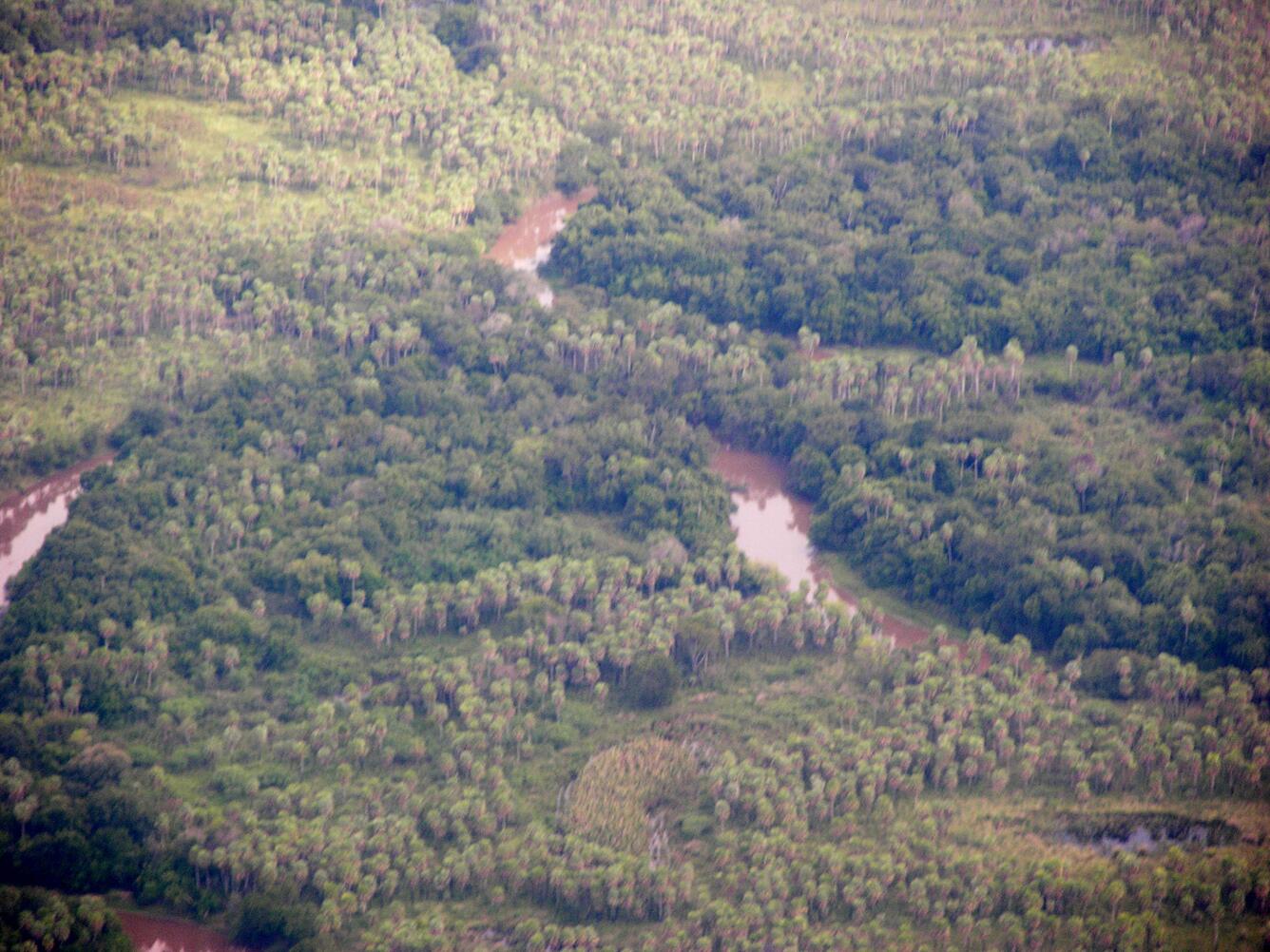 Image: Meandering River in Complex Landscape in Northern Paraguay