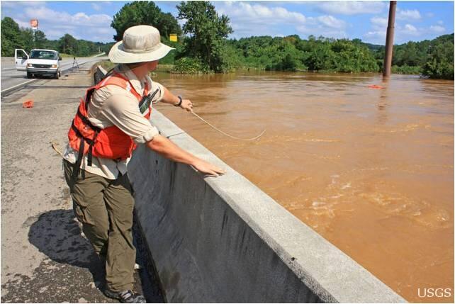 Image: 2009 Atlanta Flood and Stream Gage Repairs 