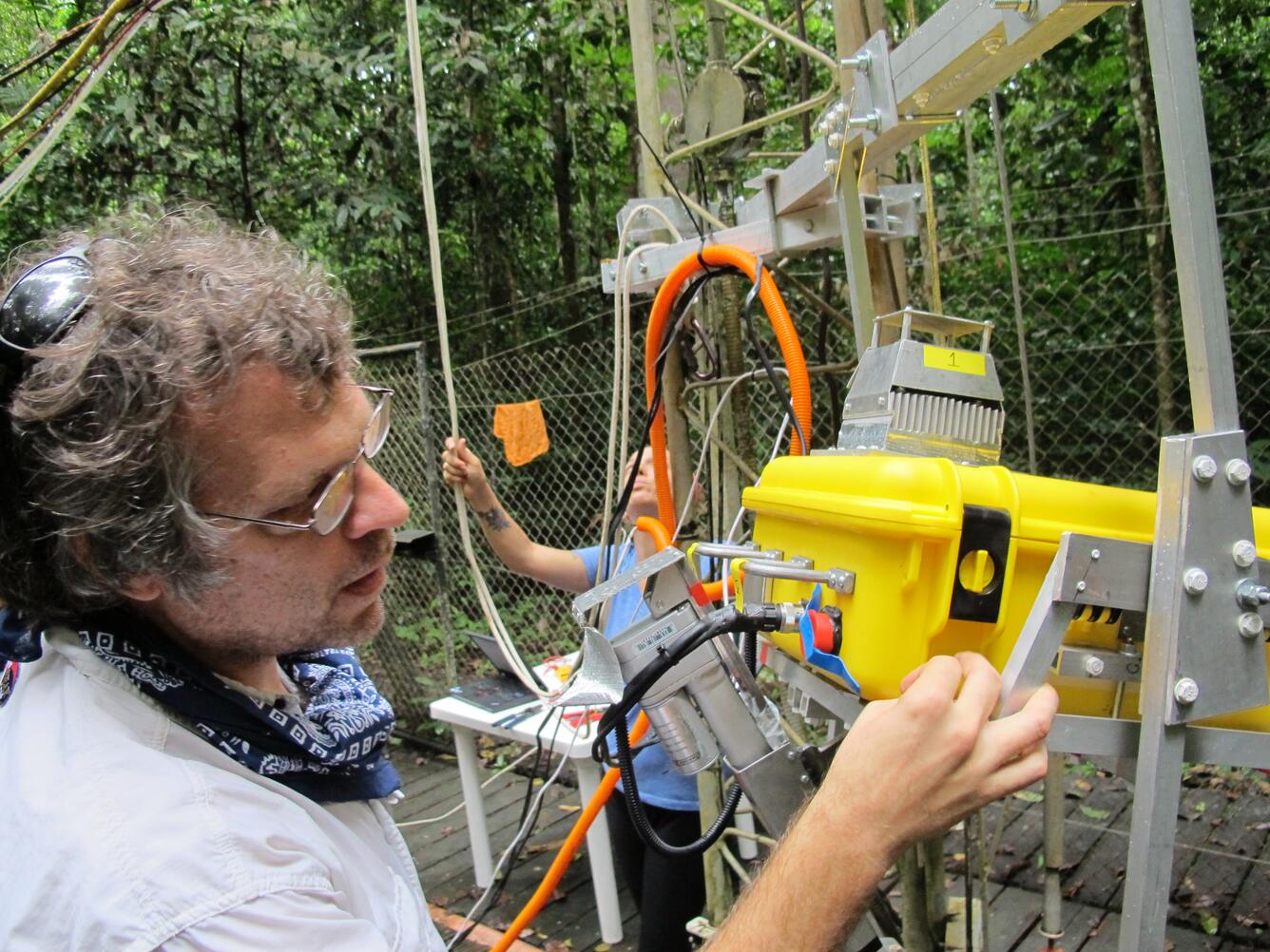 Image: Adjusting Remote Sensing System before Tower Installation