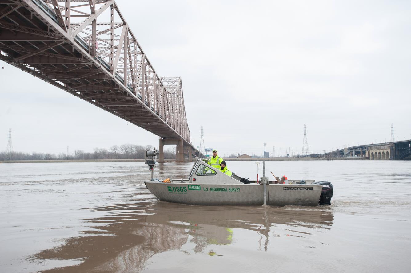 Image: USGS Measures Historic Flooding Across the Nation