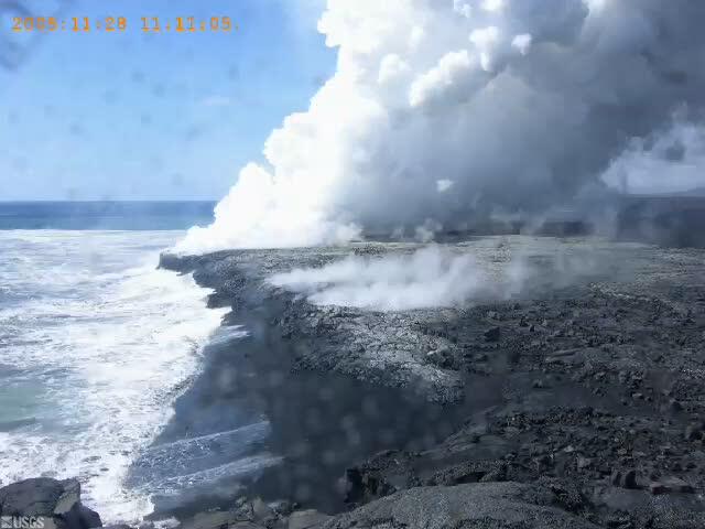 video thumbnail: East Lae'apuki Lava Delta Collapse