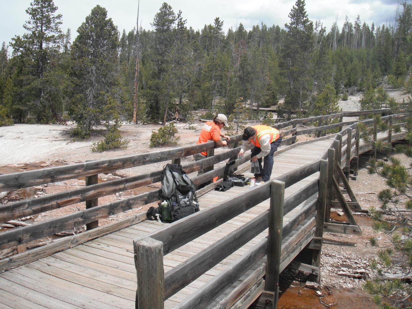 Image: USGS Scientists Installing Temperature Sensor