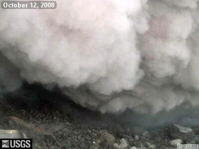 video thumbnail: Halema'uma'u Explosive Eruption (October 12, 2008)