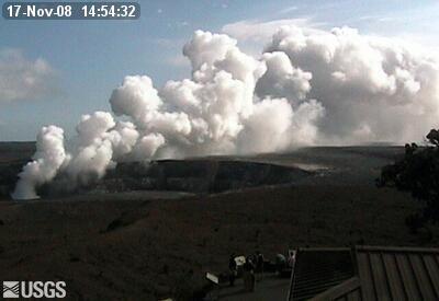video thumbnail: Halema'uma'u Gas Plume Variations (November 17, 2008)
