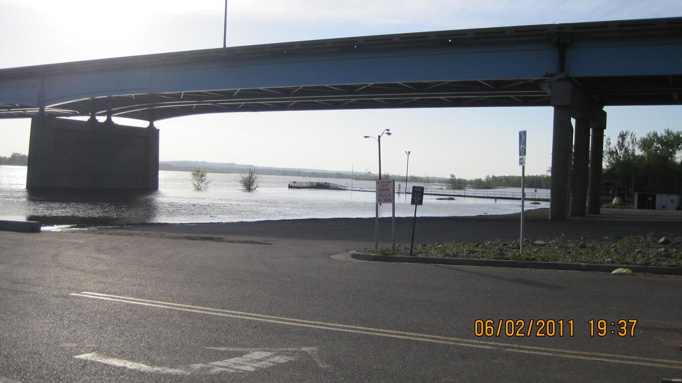 Image: Grant Marsh Bridge at Keelboat Park