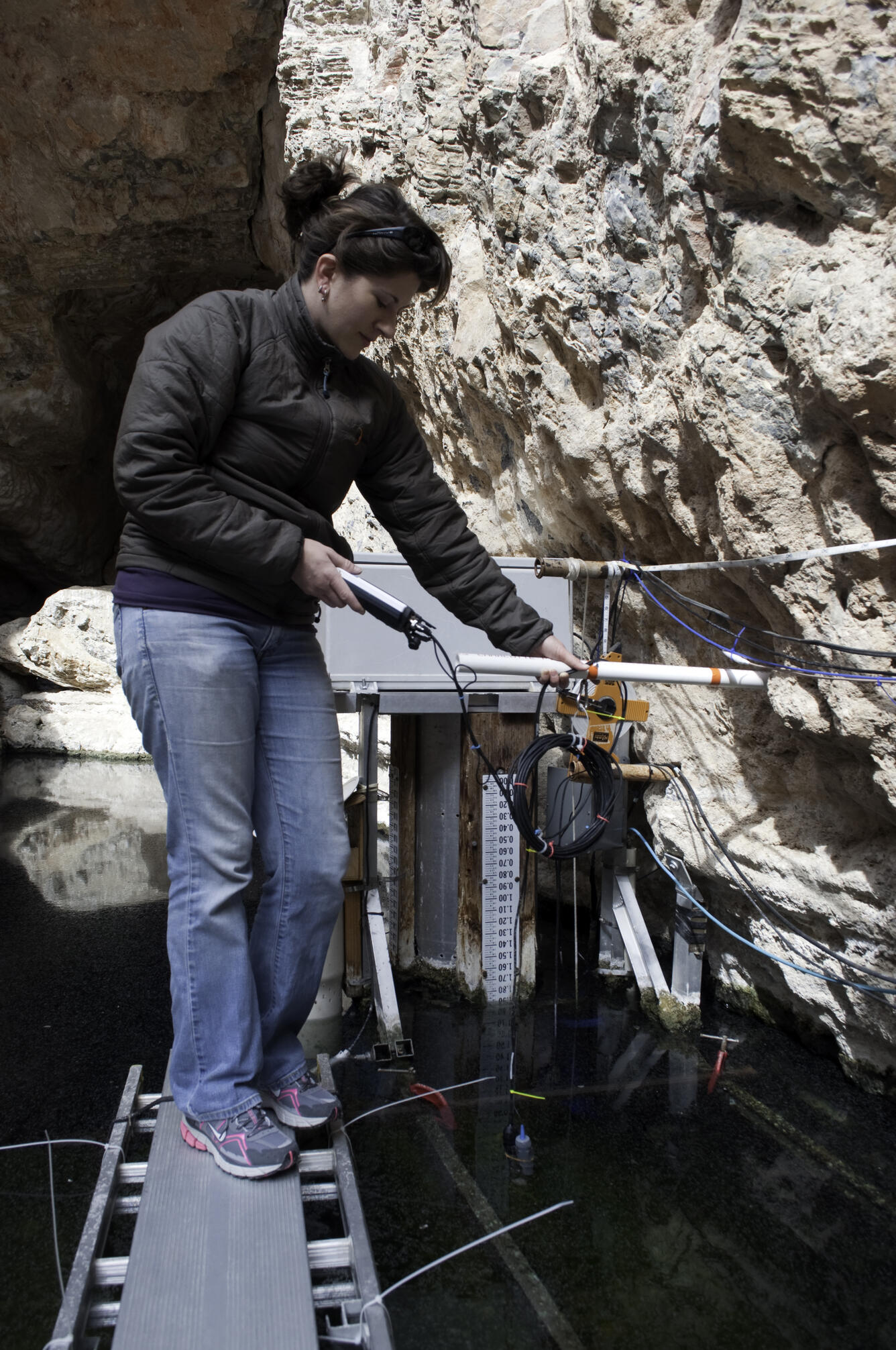 Image: USGS Researcher Monitoring Endangered Pupfish