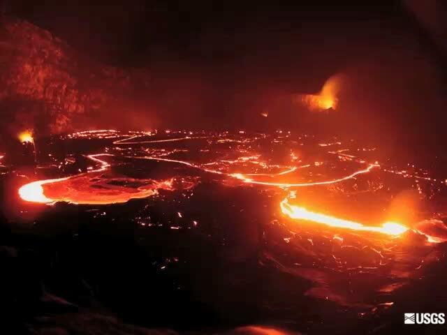 video thumbnail: Collapse of the Pu'u 'O 'o Crater Floor on March 5, 2011