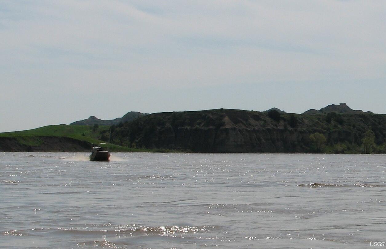 Image: Yellowstone Tracking Boat