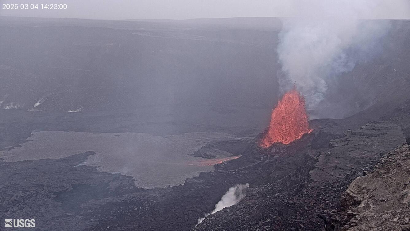Color photograph of lava fountains