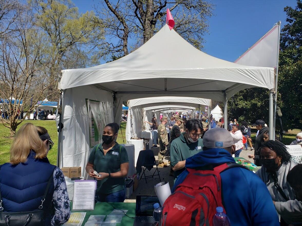 USGS employees at the Atlanta Science Expo promoting USGS science and engaging with the public.