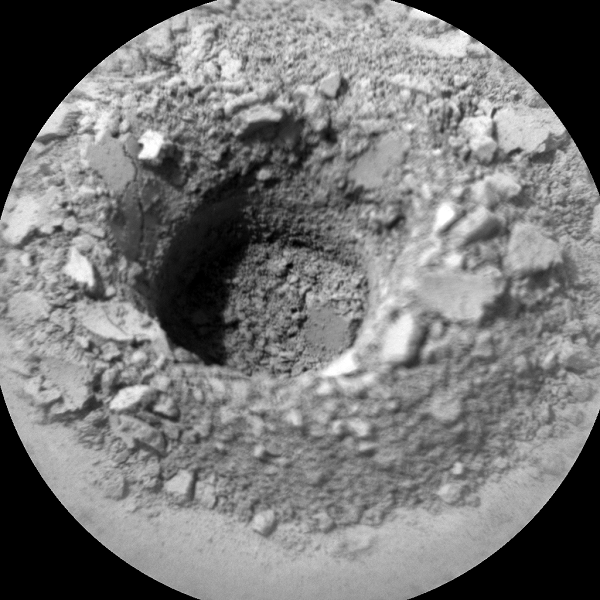 This image was taken by Chemistry & Camera (ChemCam) onboard NASA's Mars rover Curiosity on Sol 3513 (2022-06-24 15:35:54 UTC)