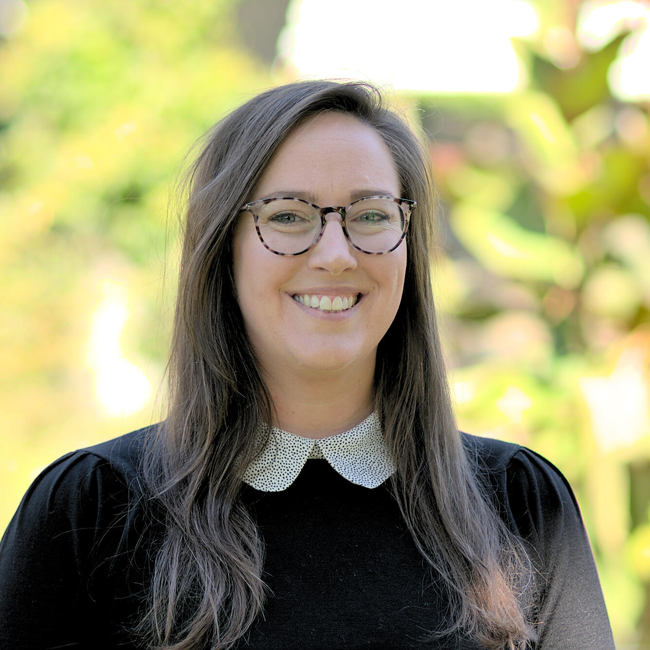 staff profile photo for FORT researcher Helen Davis