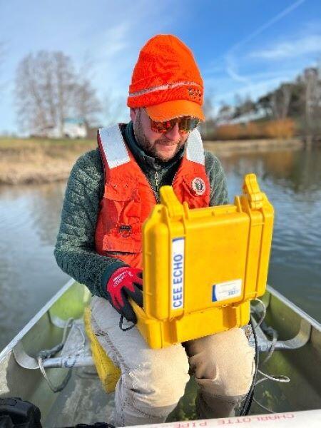 Everette Lasher using a CCE Echosounder.