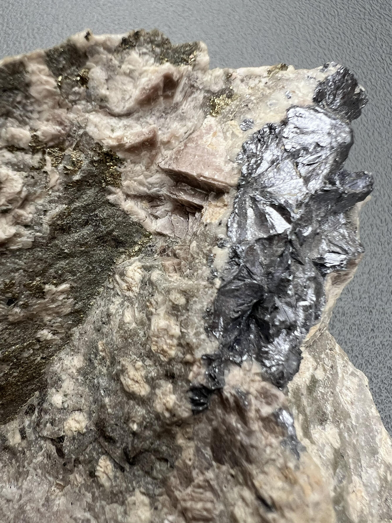 rock with molybdenite