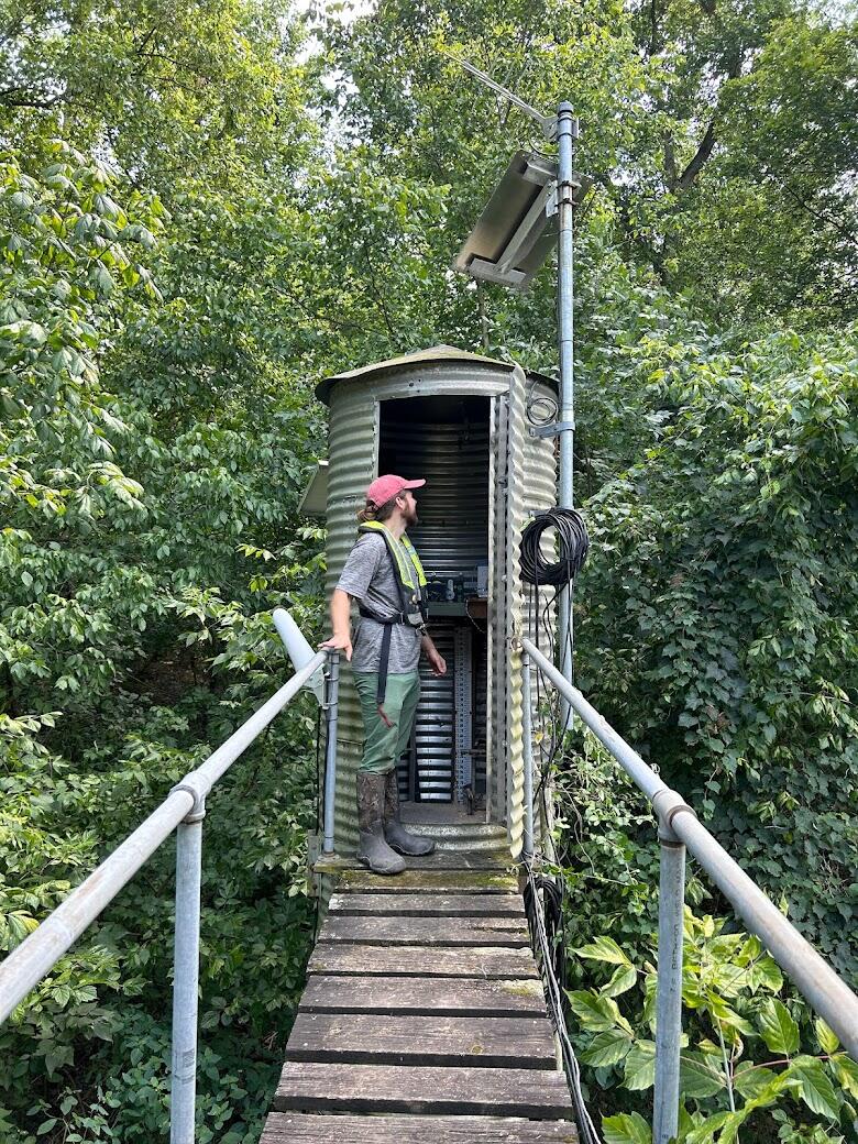 A hydrotech in front of the Mt. Jackson monitoring station