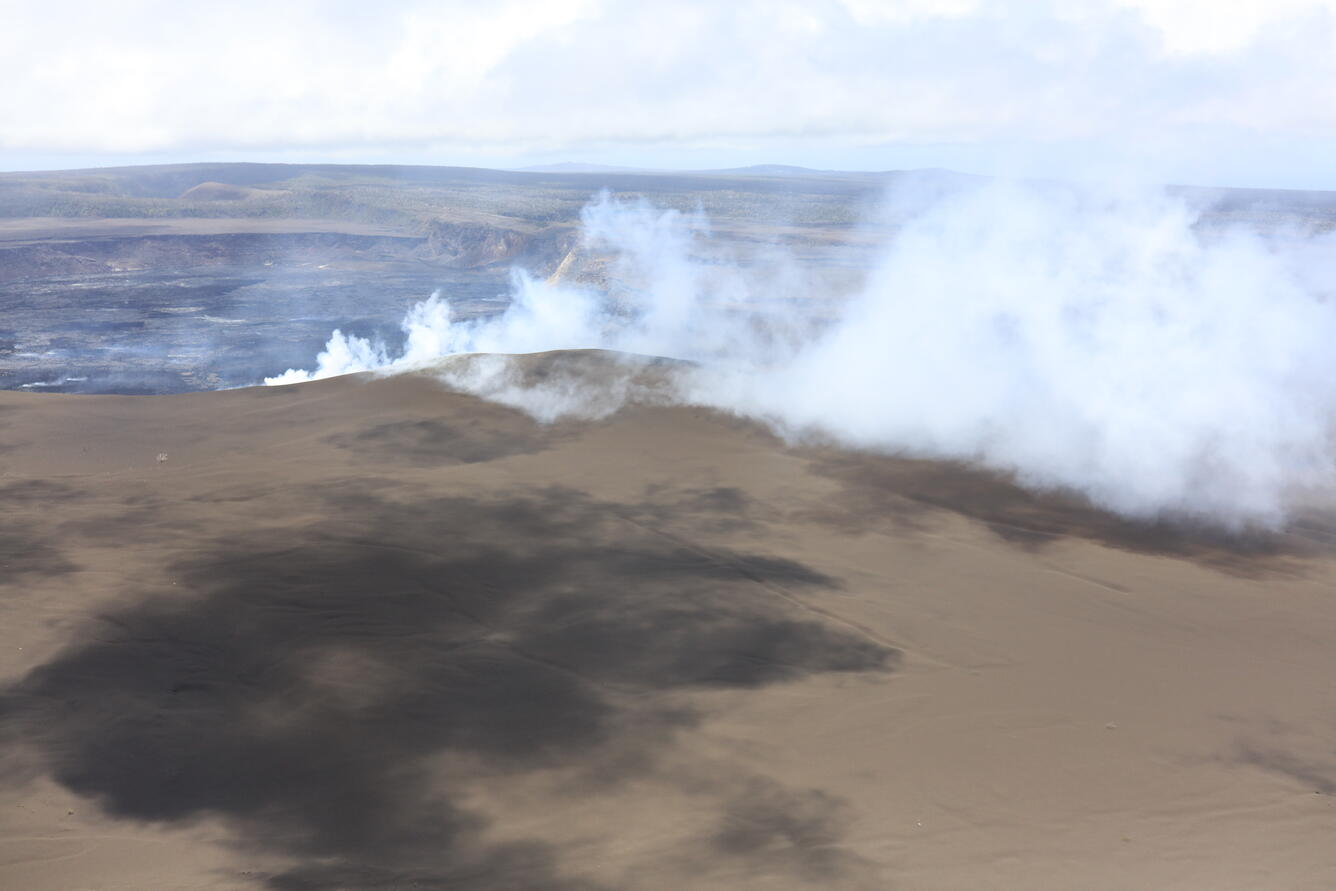 Color photograph of degassing vents