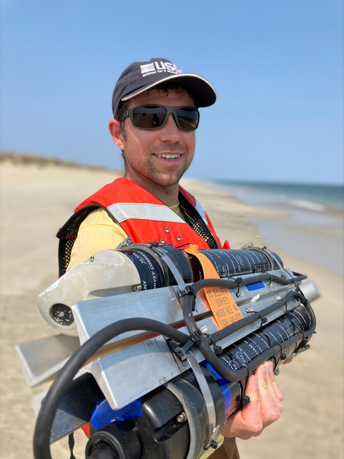 Photo of Robert "Bo" Bales holding an Aquadopp