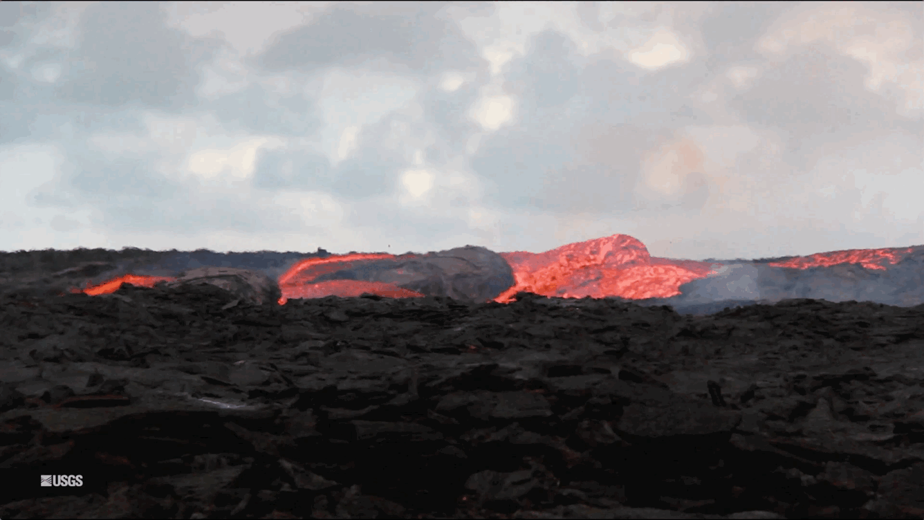 Animated GIF showing lava flowing out of a fissure