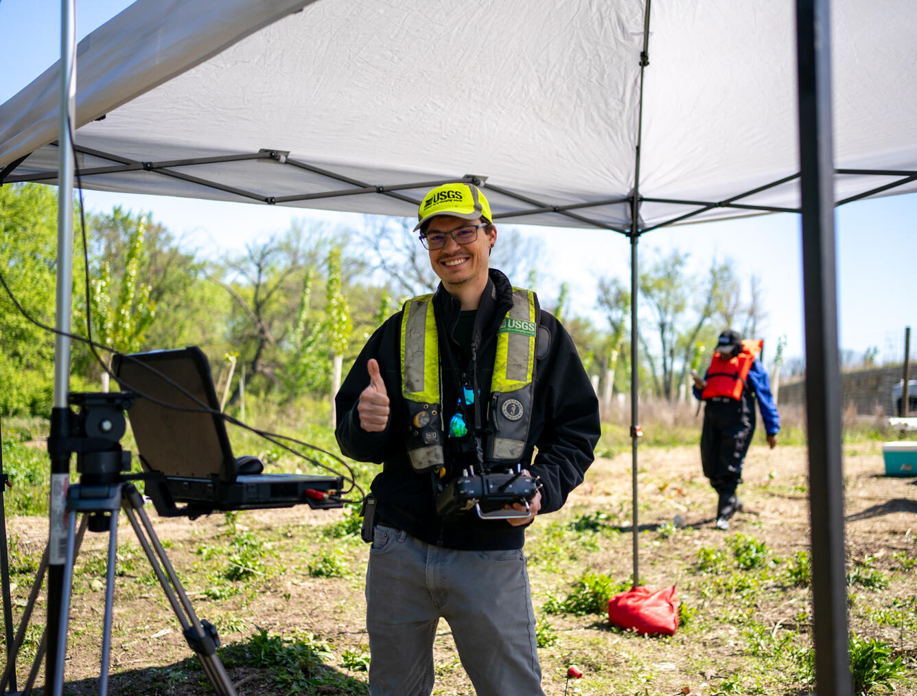 Tyler Bowser gives a thumbs up.