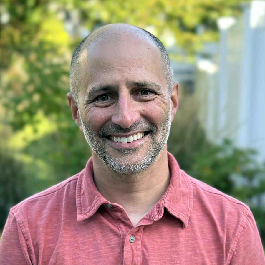 Marcel Belaval staff profile photo