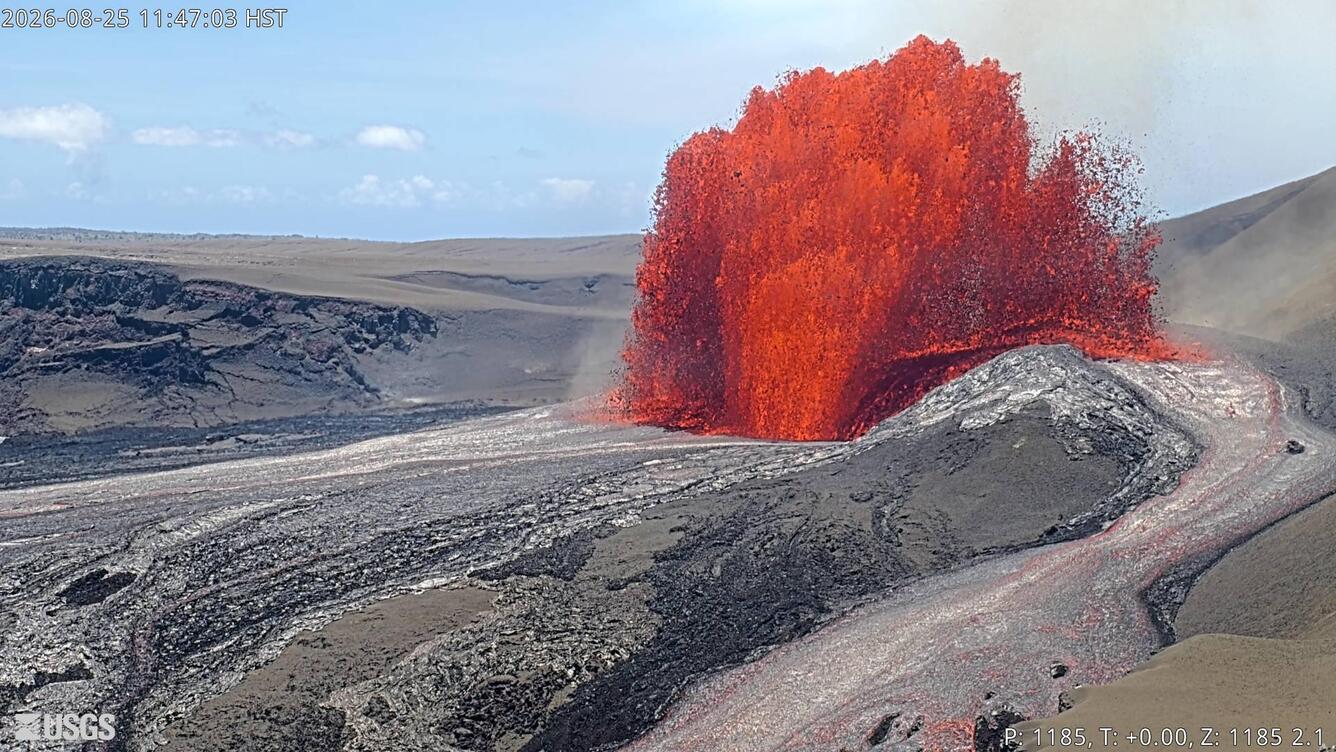 Color photograph of lava fountain