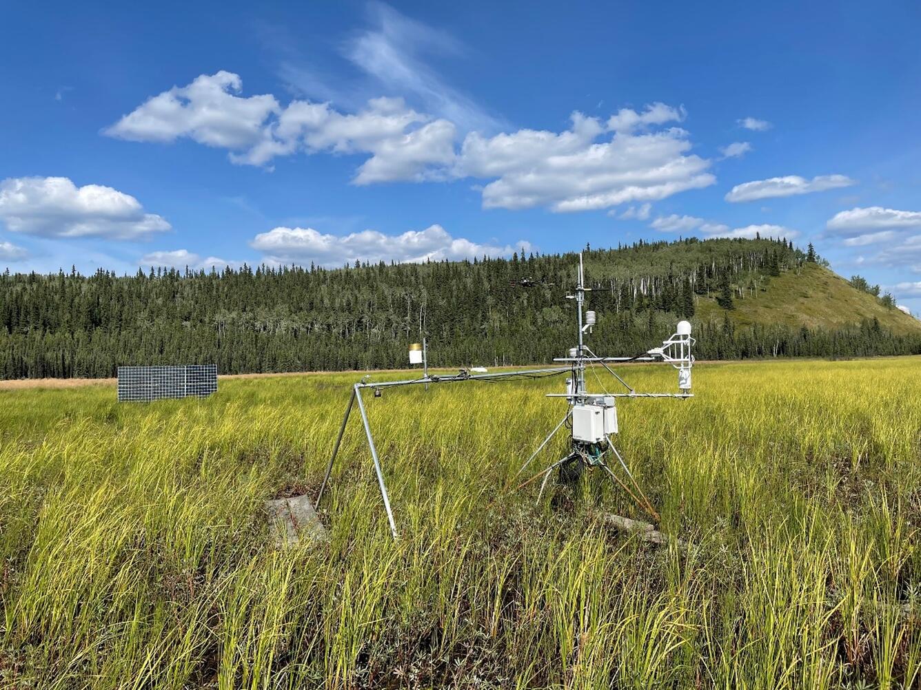 tower measuring greenhouse gas emissions from a fen in Alaska