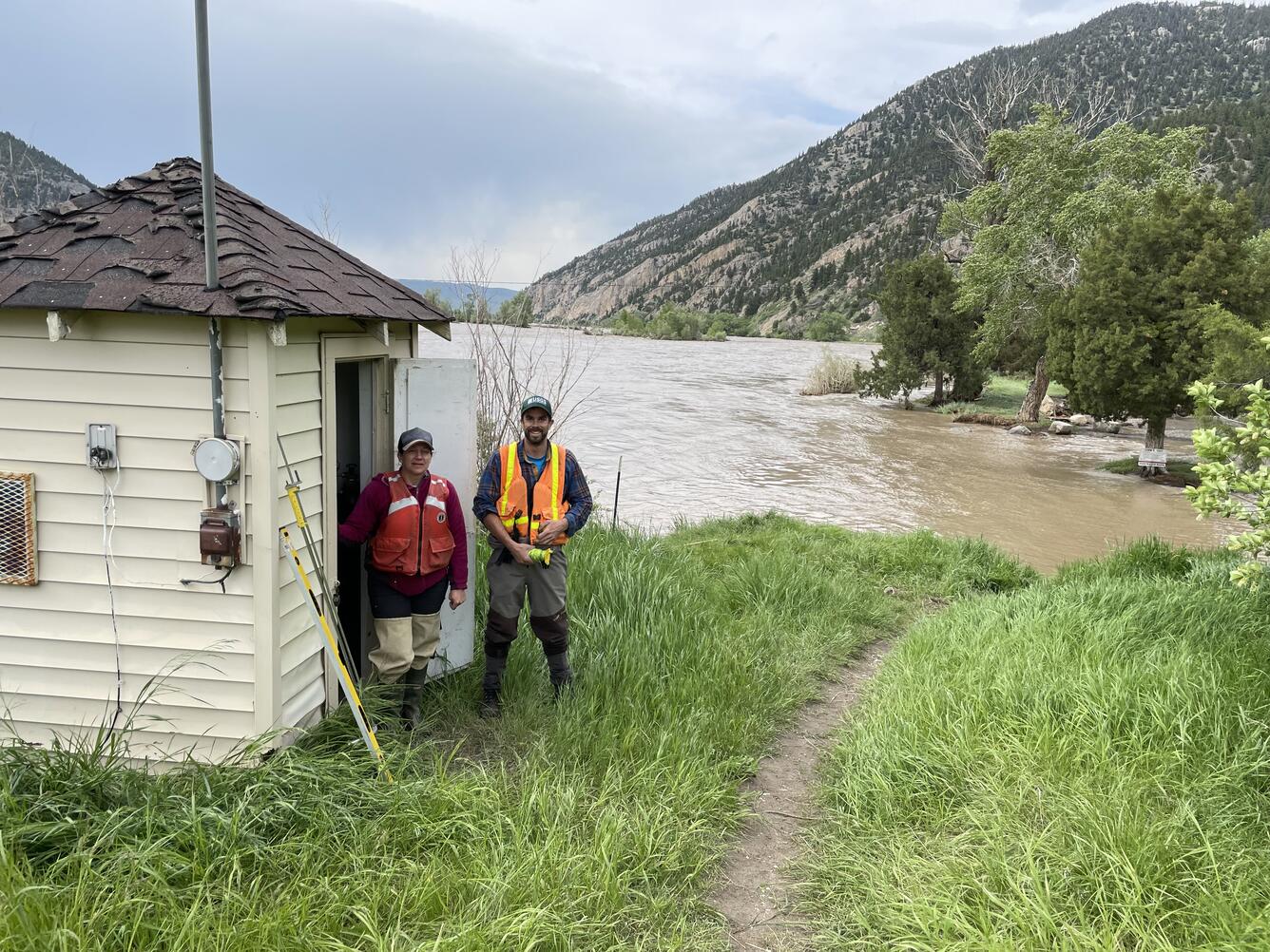 Streamgage at Yellowstone River near Livingston after peak flows passed