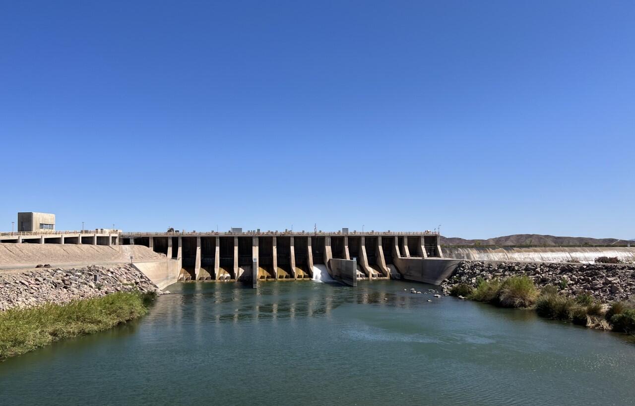 Photo of sluice way gates 