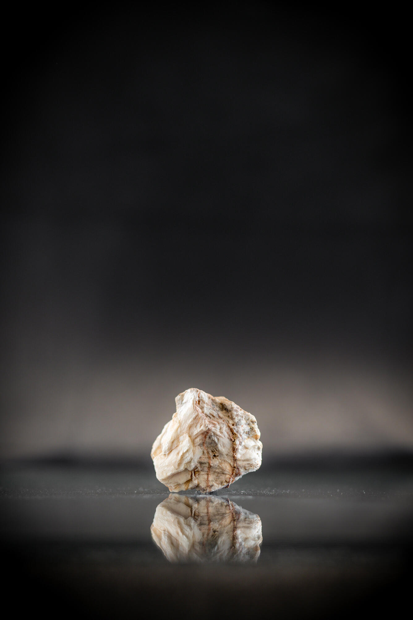 Isolated barite specimen from the USGS mineral collection.