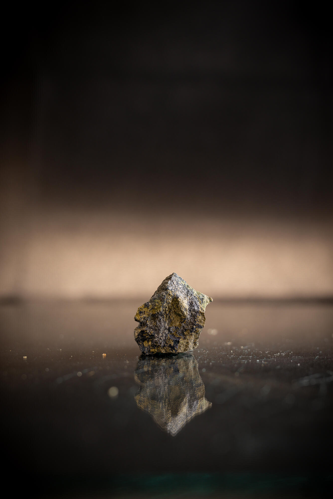 High-definition image of covellite with pyrite, showing the deep blue iridescence of covellite.