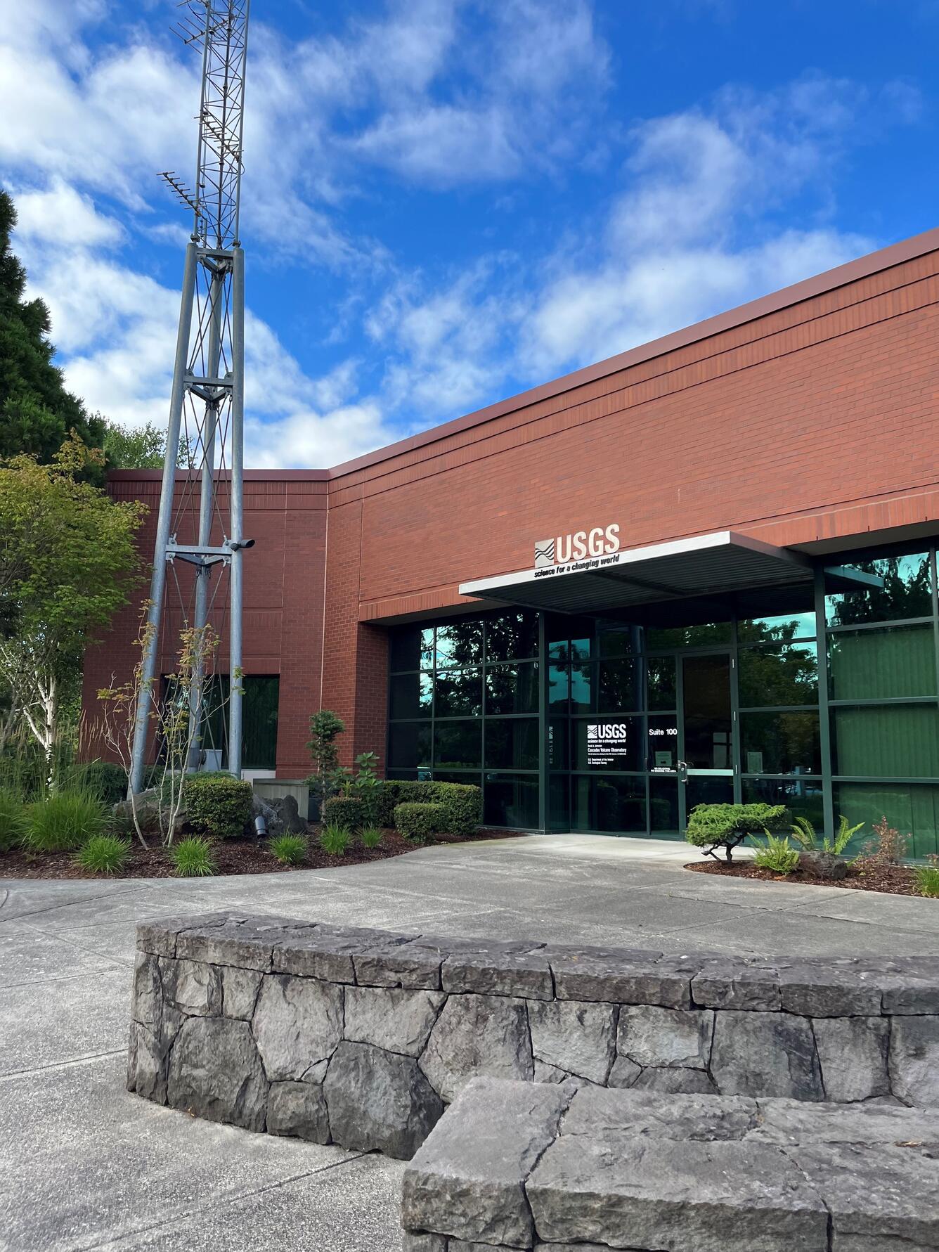 Cascades Volcano Observatory Exterior 