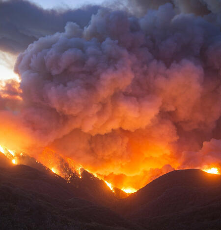 Image of fire with large smoke plume