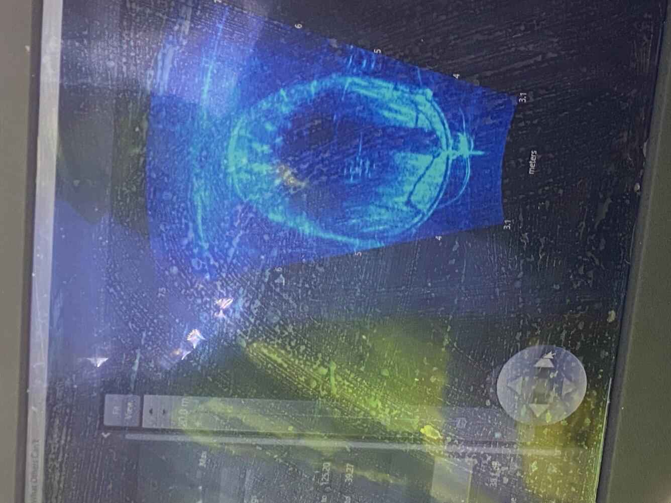 magnified image of fish cage