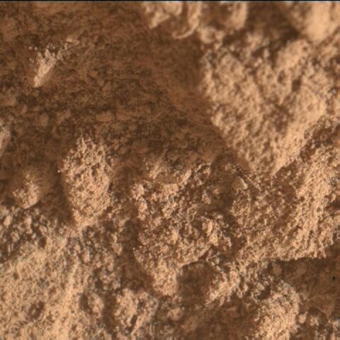 Image of tailings from the Mars Hand Lens Imager (MAHLI). Image credit: NASA/JPL-Caltech/MSSS