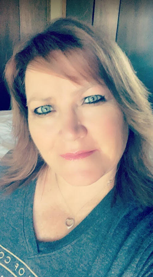 Jennifer Braden staff profile picture