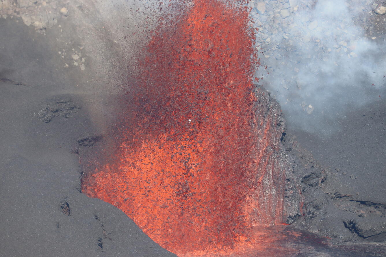 Color photograph of lava fountains