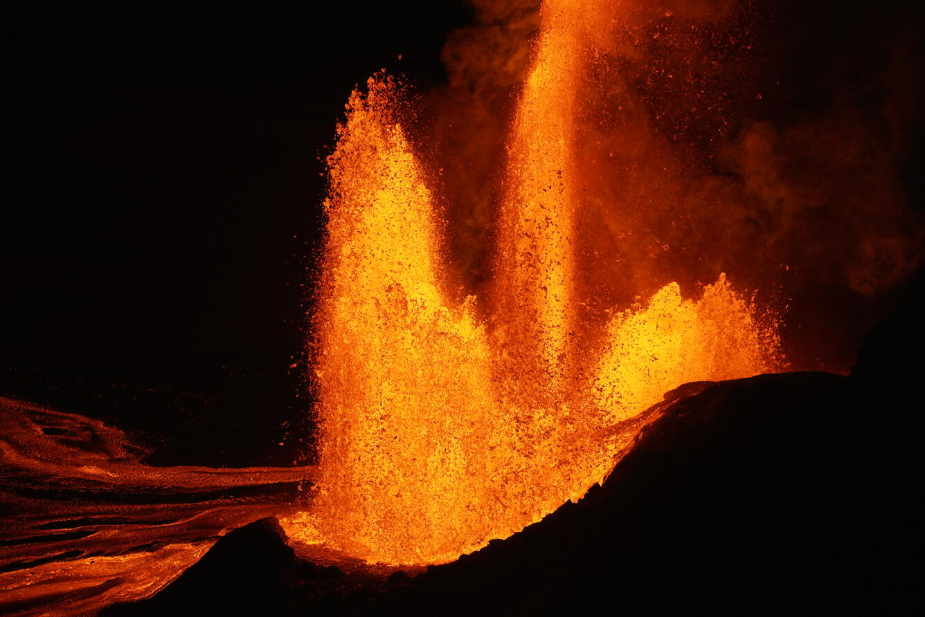 Color photograph of lava fountains