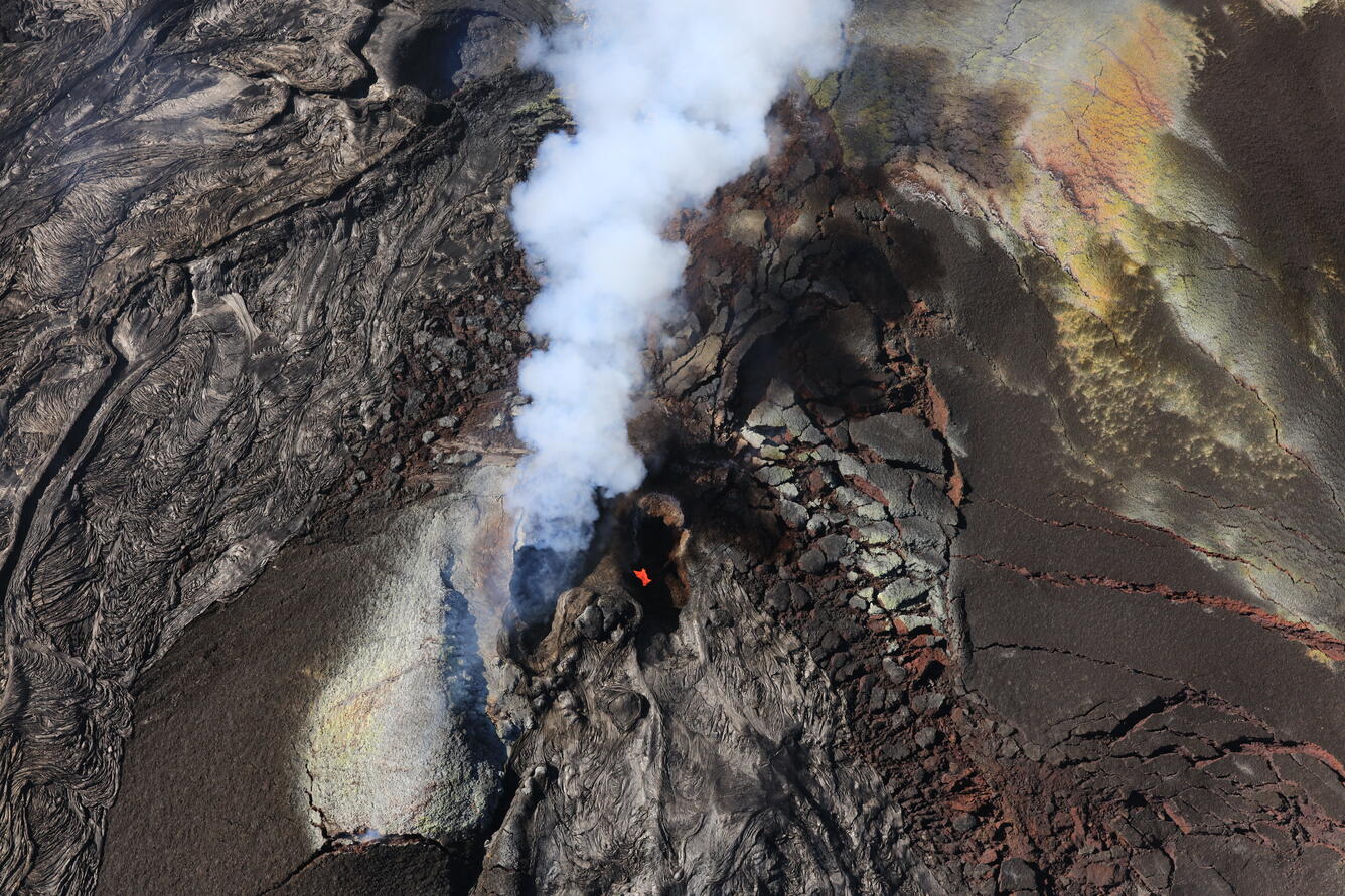 Color image of volcanic vent
