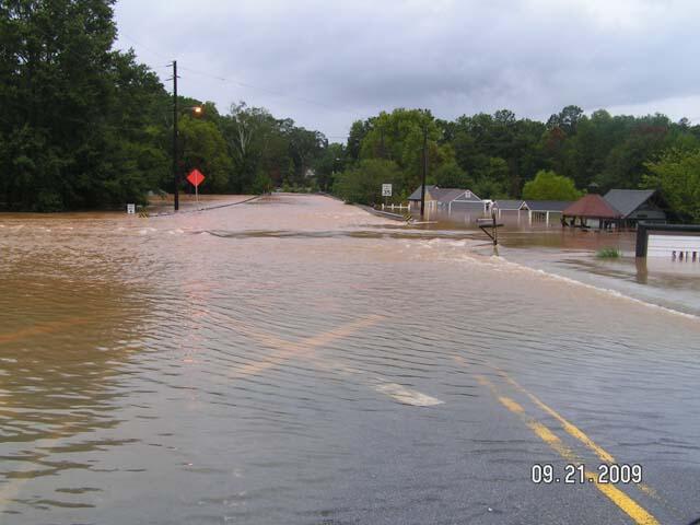 September 2009 Flooding Powder Springs Creek near Powder Springs (02336870)