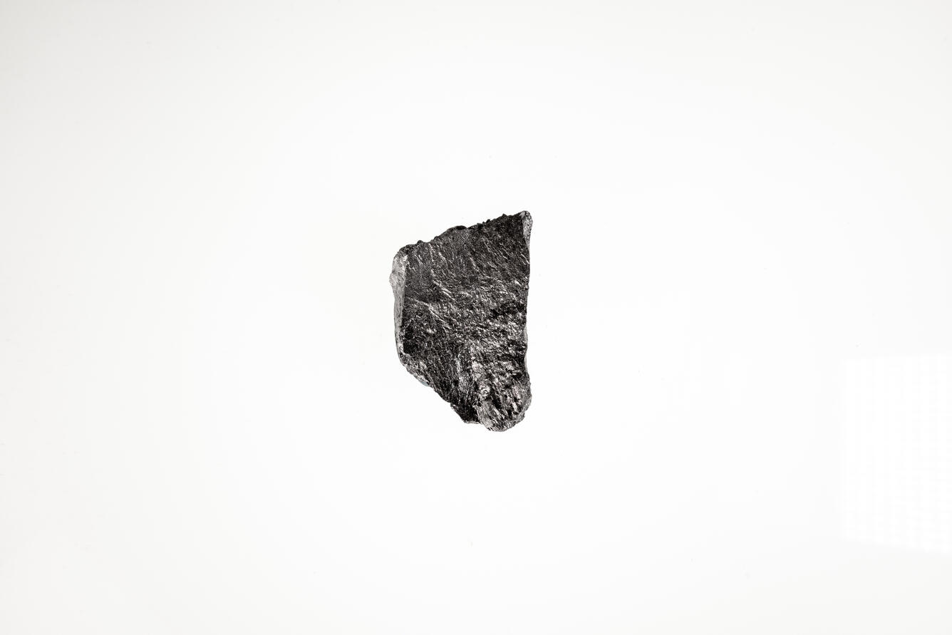 USGS mineral specimen of silicon.