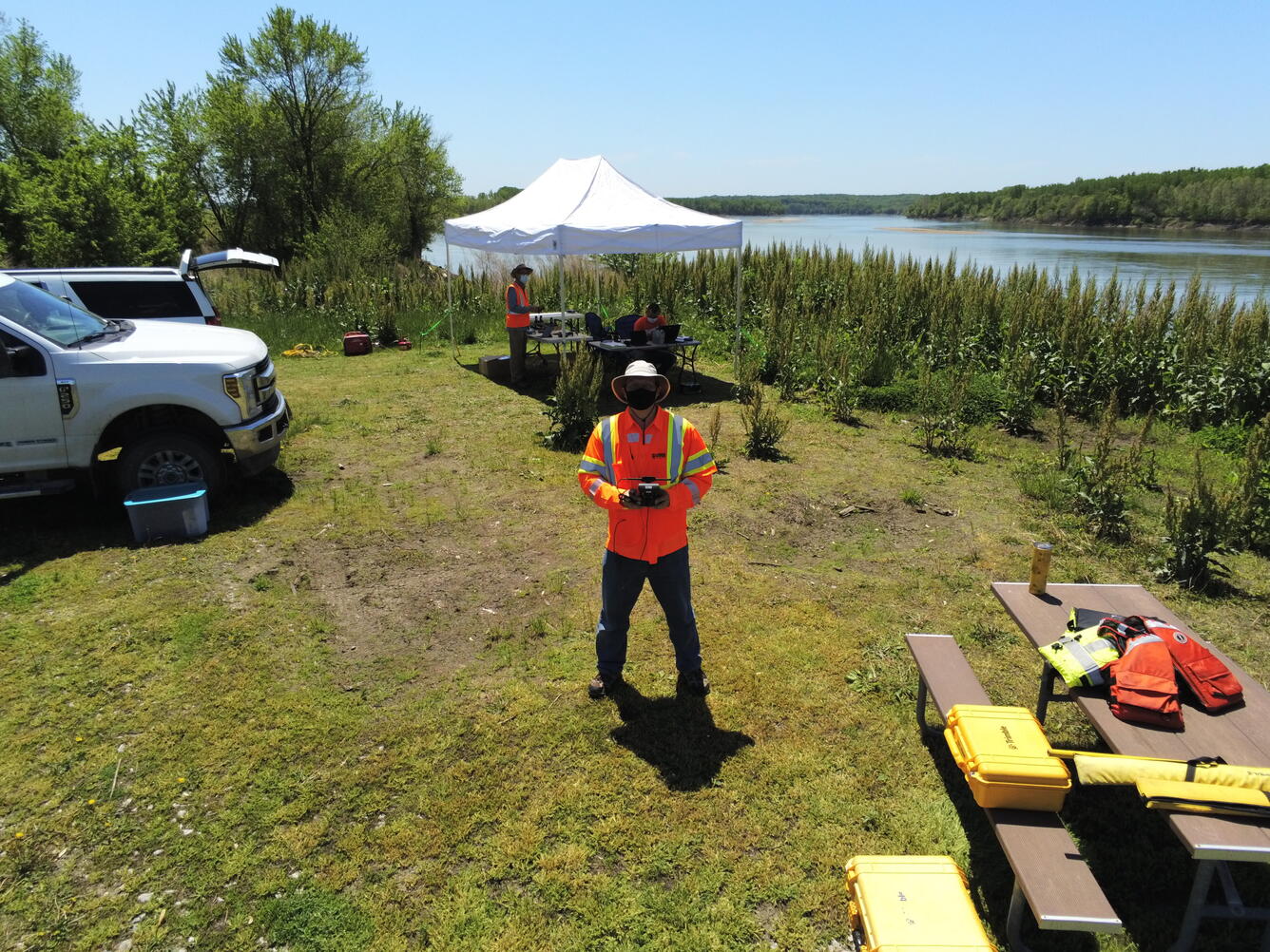 Image taken from a UAS sensor of it's USGS remote pilot during a Missouri River dye-trace assessment mission