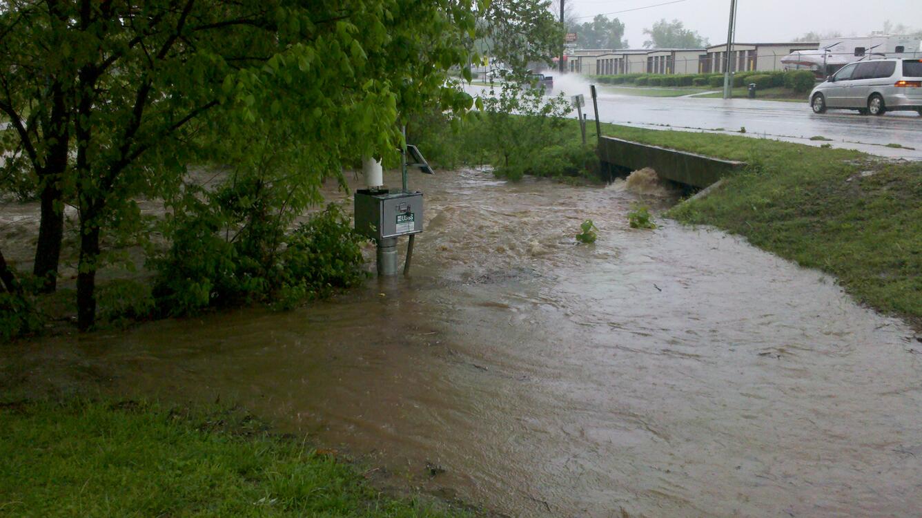 Flood of April 25, 2011, at U.S. Geological Survey (USGS) streamflow-gaging station 07048490, Town Branch tributary at Highway 1