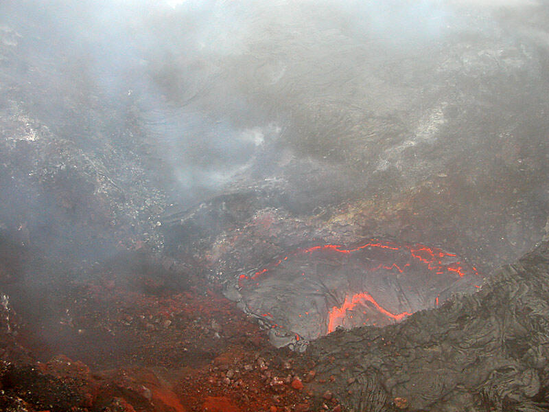 This is a photo of a circulating lake of lava in South Wall Complex.