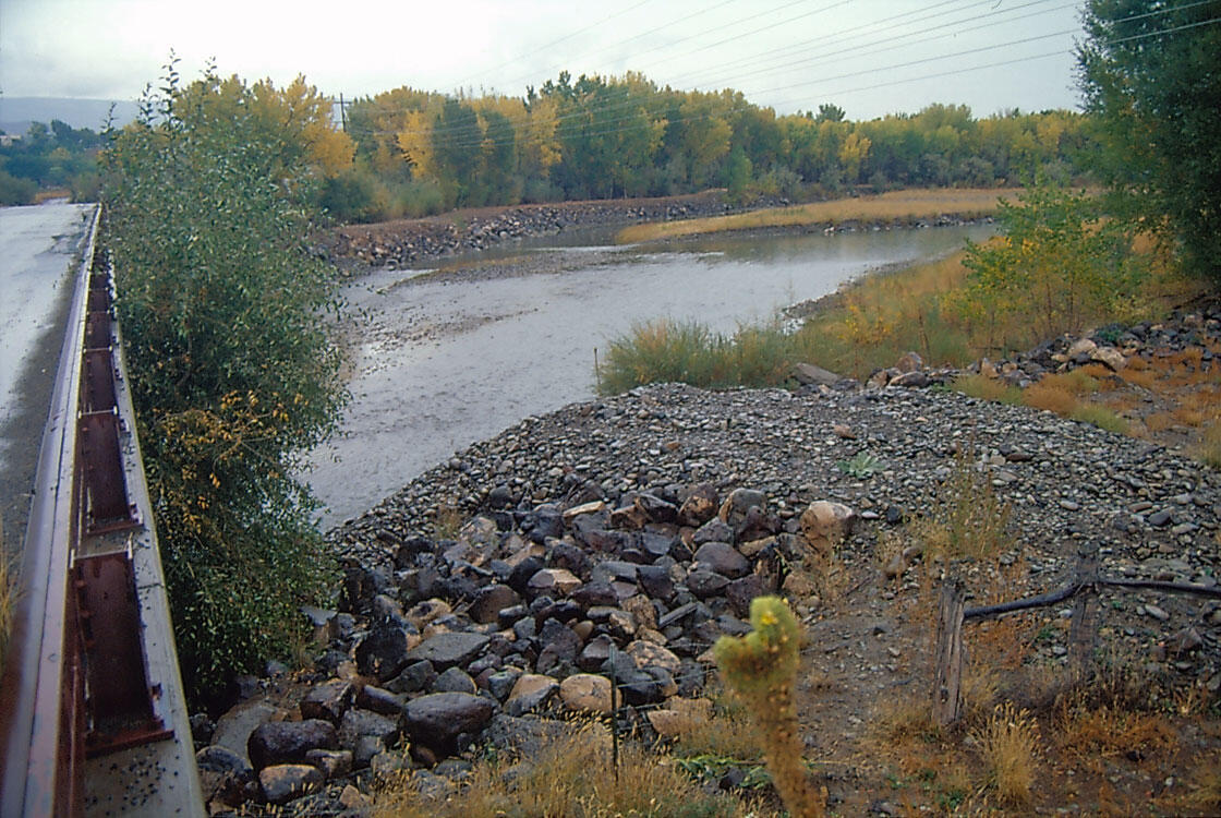 North Fork Gunnison River near Hotchkiss - October 2001