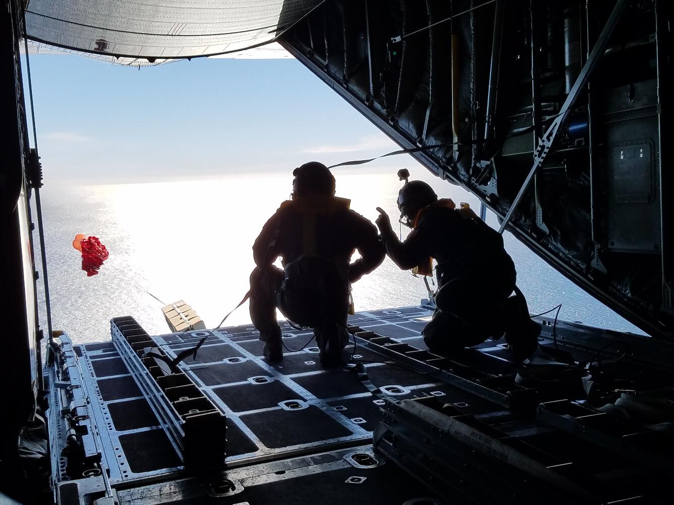 ALAMO drifter parachuting to the ocean from airplabe