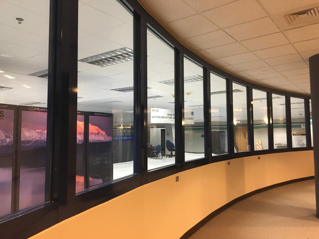 Color photo of LP DAAC at USGS EROS Center