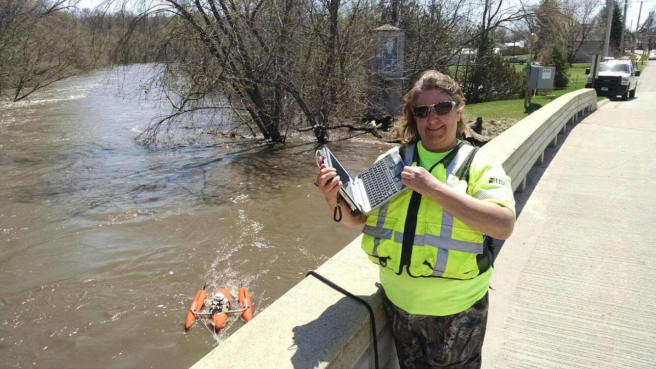 Aimee Donnelly Collects Strreamflow Data at Turkey River at Spillville, Iowa